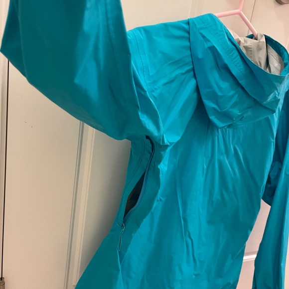 Hello Hansen waterproof rain jacket - Picture 3 of 4